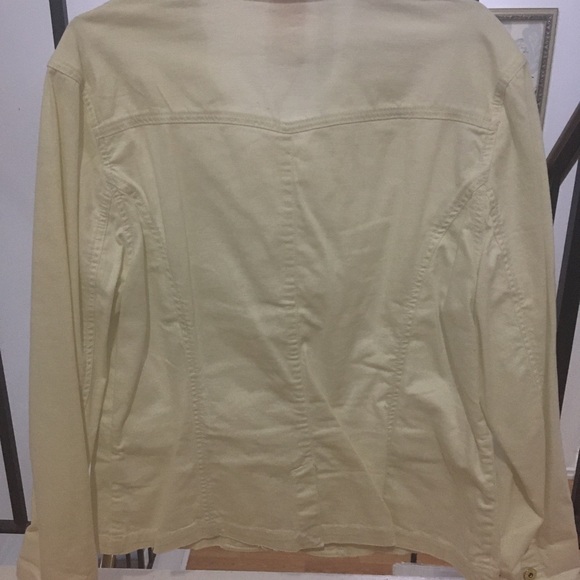 Ladies White denim jacket in XL from Lady Hathaway Design Studio - Picture 2 of 4